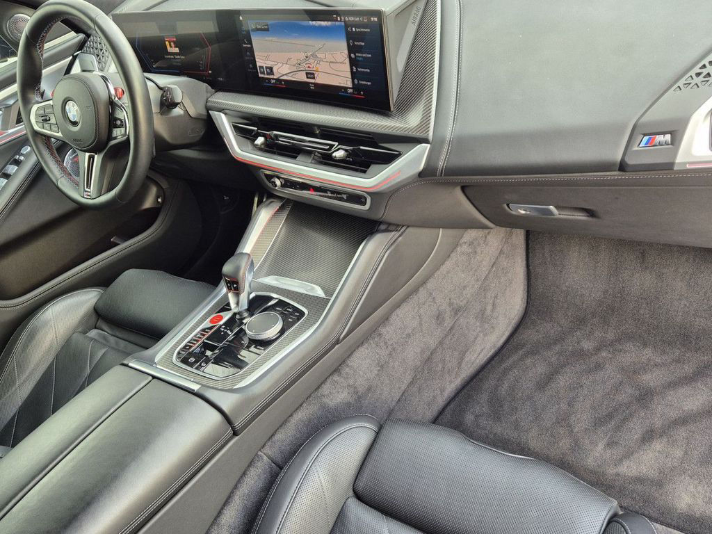 BMW XM DA-Prof,360°,B&W,Massage,M Driver's,AHK,23"