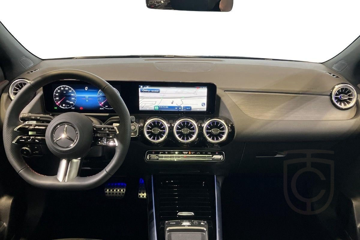 Mercedes-Benz GLA 200 AMG-Line Premium