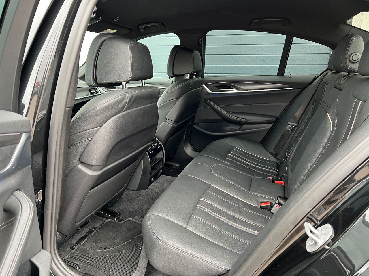 BMW 545 e xDrive Sedan M-Sport Innovation