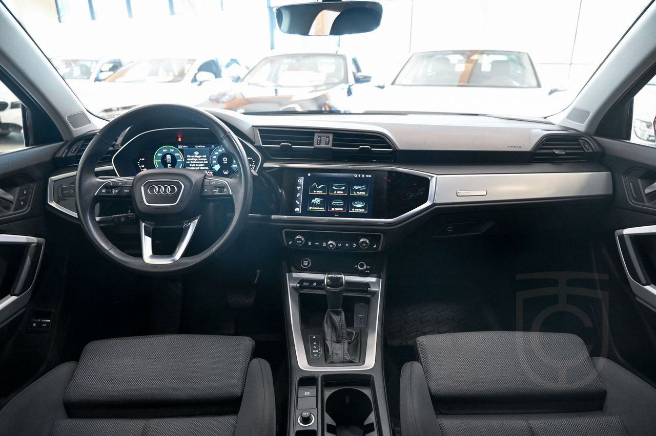Audi Q3 45 TFSI e S Tronic Proline Sonos