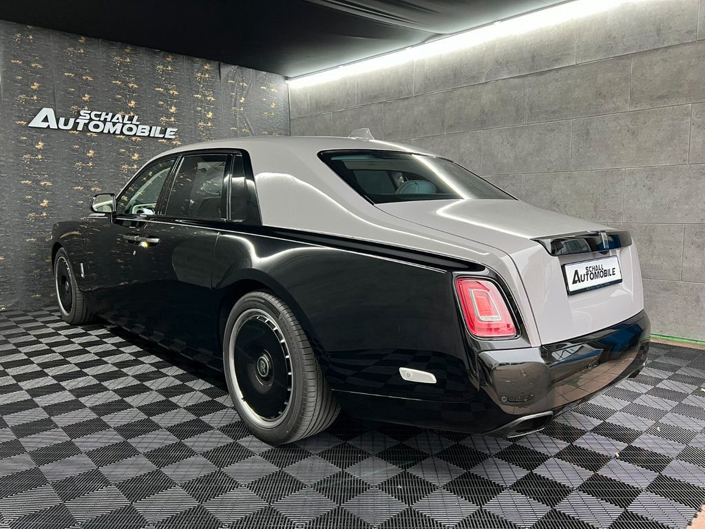 Rolls-Royce Phantom SWB Extended Two-Tone FULL