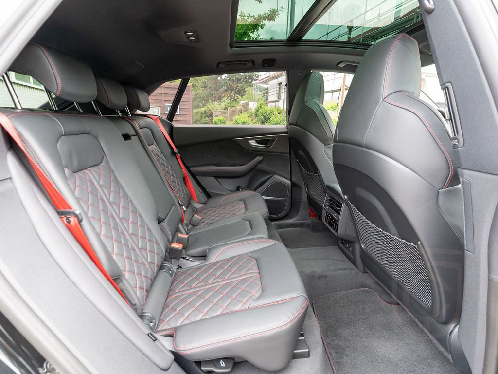 Audi Q8 Facelift 50 TDI quattro S line PANO LEDER AHK