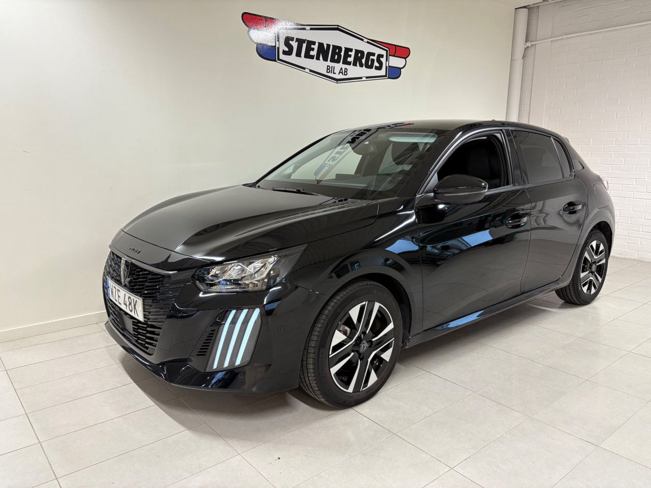 Peugeot 208 ALLURE 1.2 PT100 360kamera