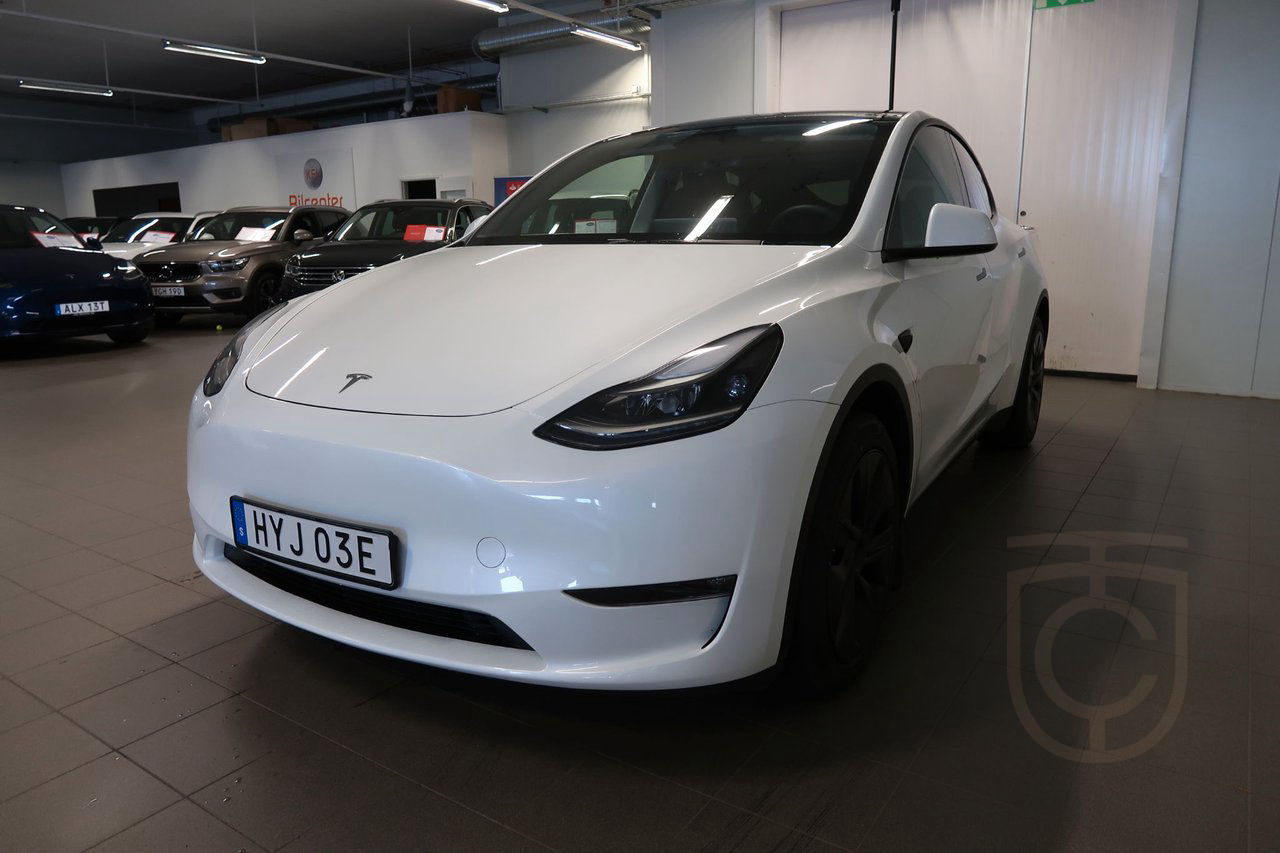 Tesla Model Y Long Range AWD