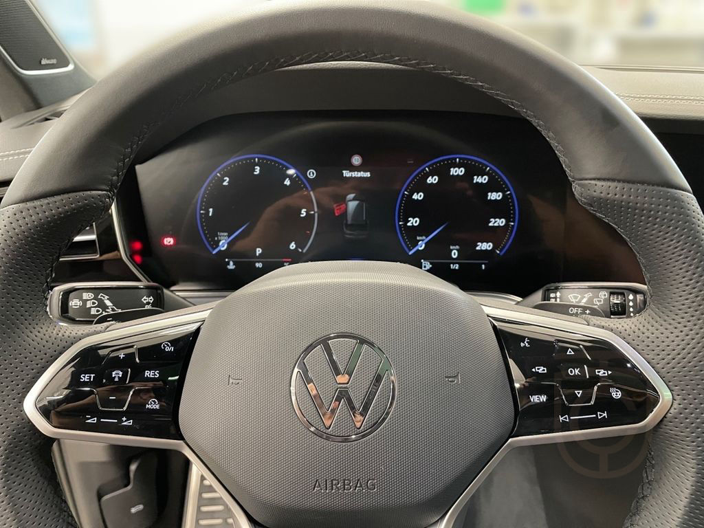 Volkswagen Touareg 3.0 TDI 4M R-Line *AHK*MATRIX*HEAD-UP*KA