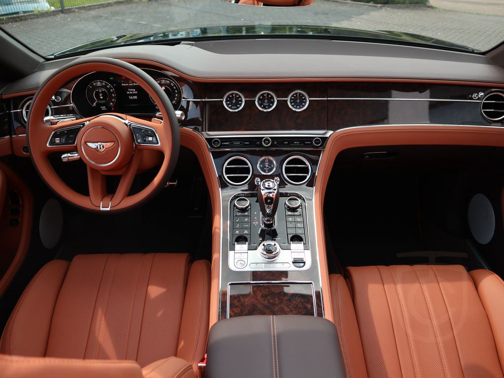 Bentley Continental GTC Black Edition *Rotating*Mulliner