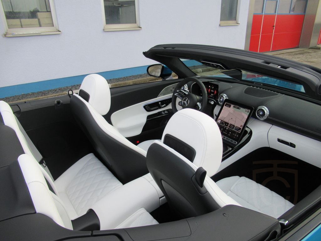 Mercedes-Benz SL 63 AMG exclusiv Manufaktur Head up Display