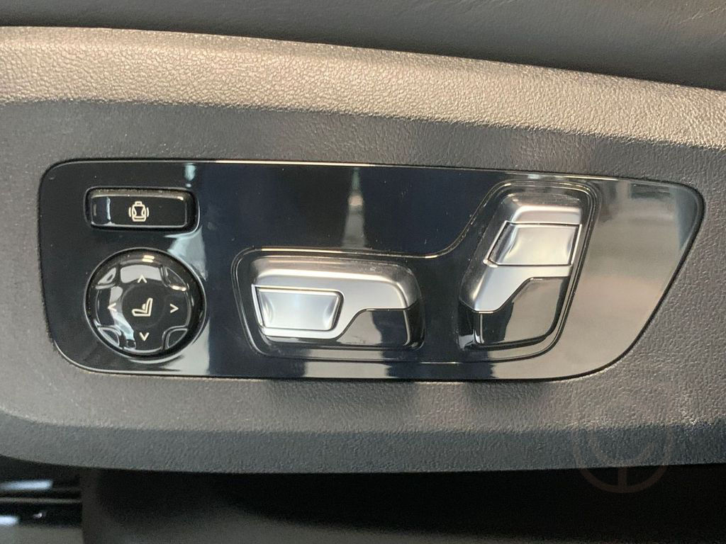 BMW X6 M50 i xDrive M Sport Black Edition H&K HUD Ic