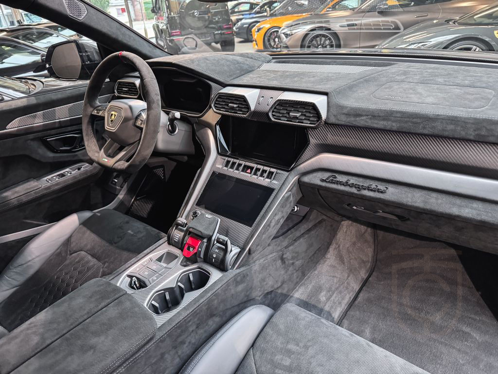 Lamborghini Urus Performante