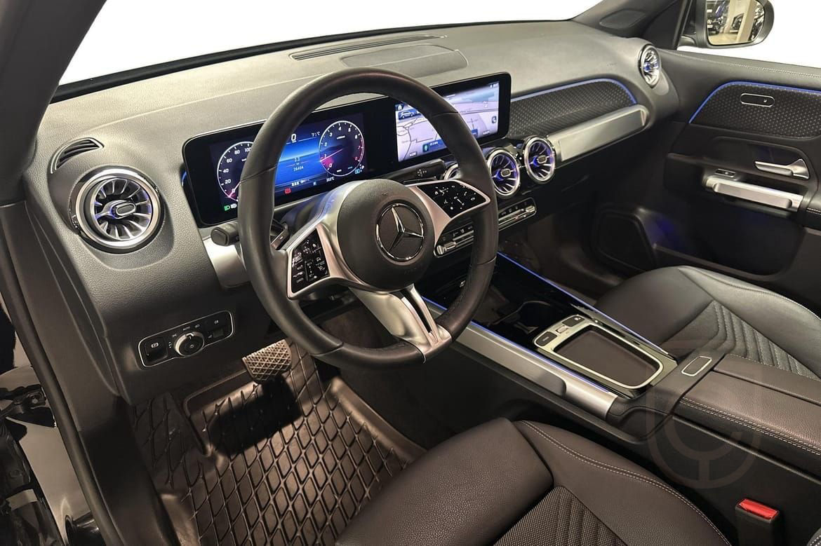Mercedes-Benz GLB 200