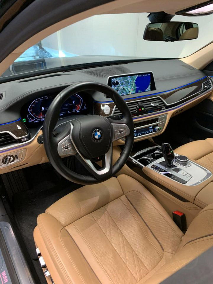 BMW 740 d xDrive Steptronic