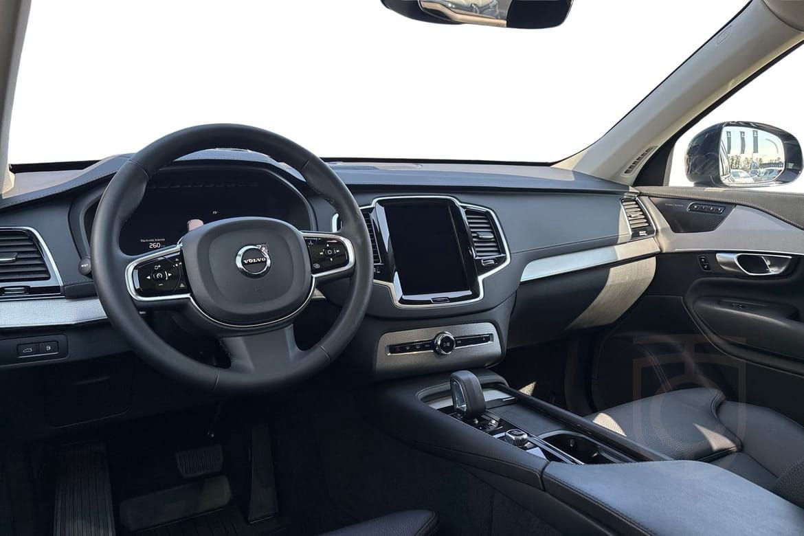 Volvo XC90 Recharge T8 Ultimate Dark