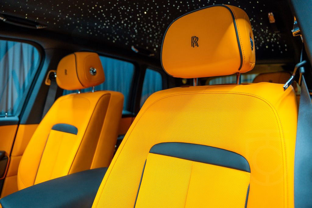 Rolls-Royce Cullinan Black Badge 4Seats Starlight 2025 FULL