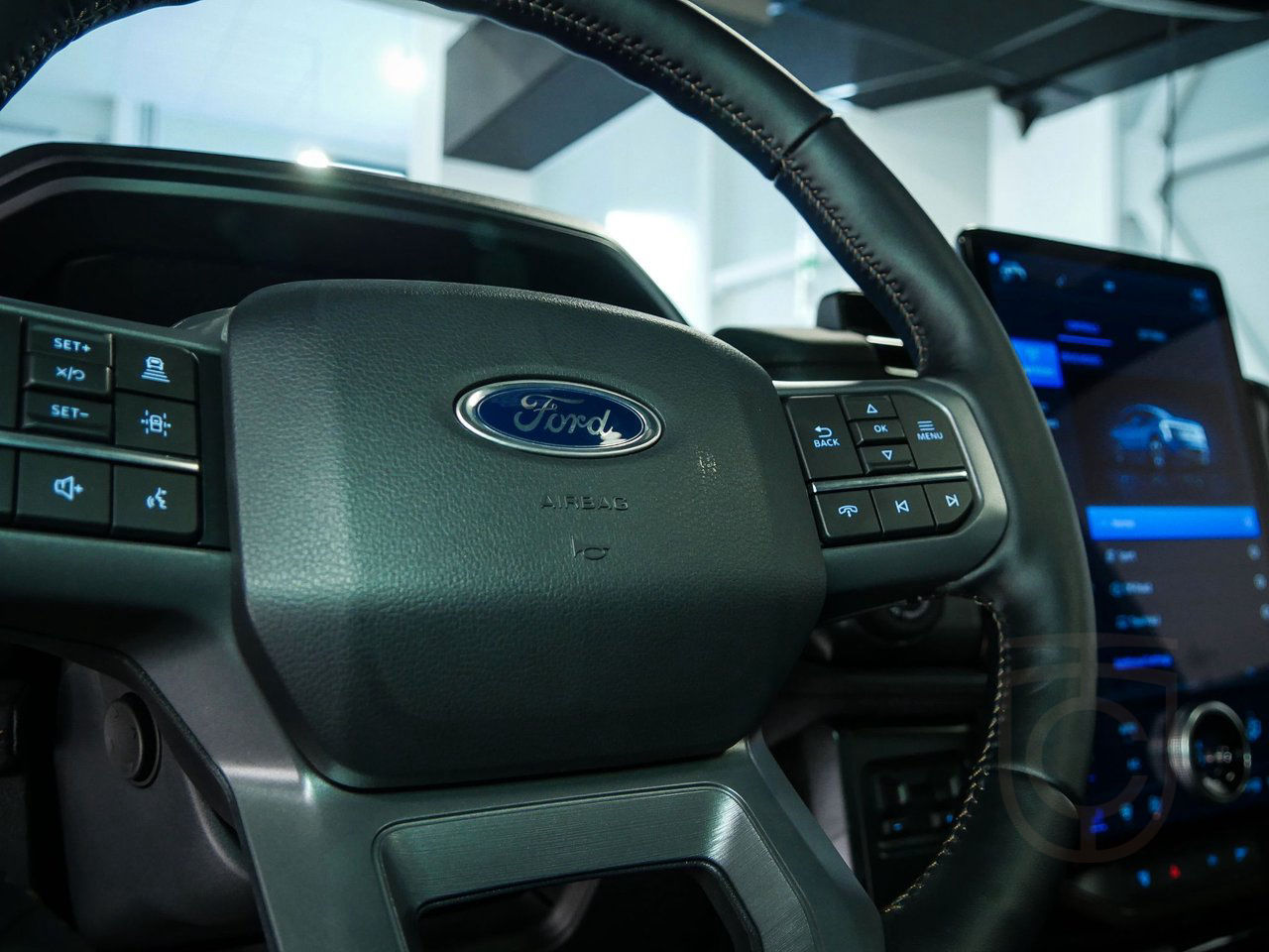 Ford F-150  F150 Lightning Lariat Extended Range
