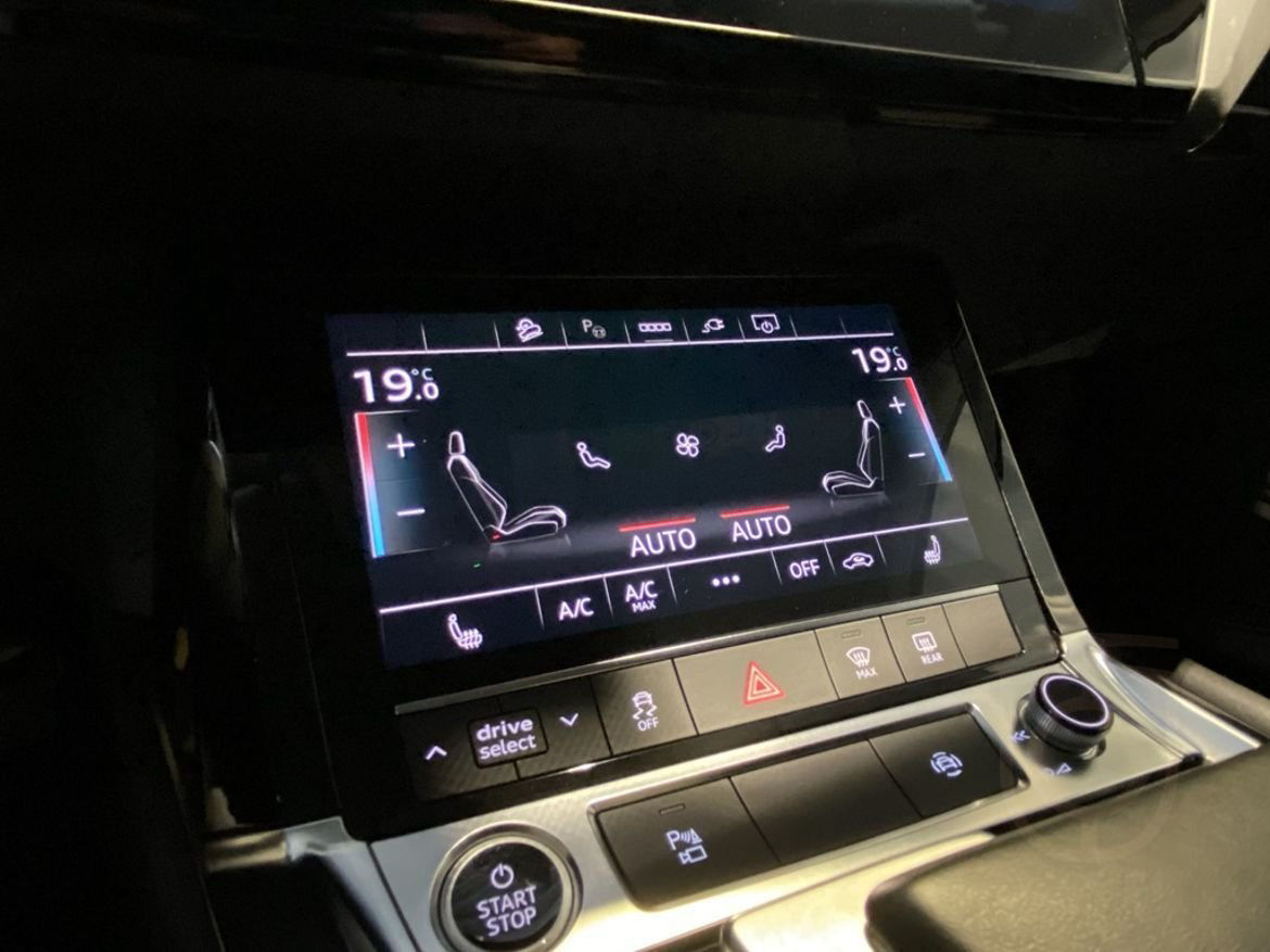 Audi Q8 50 e-tron quattro