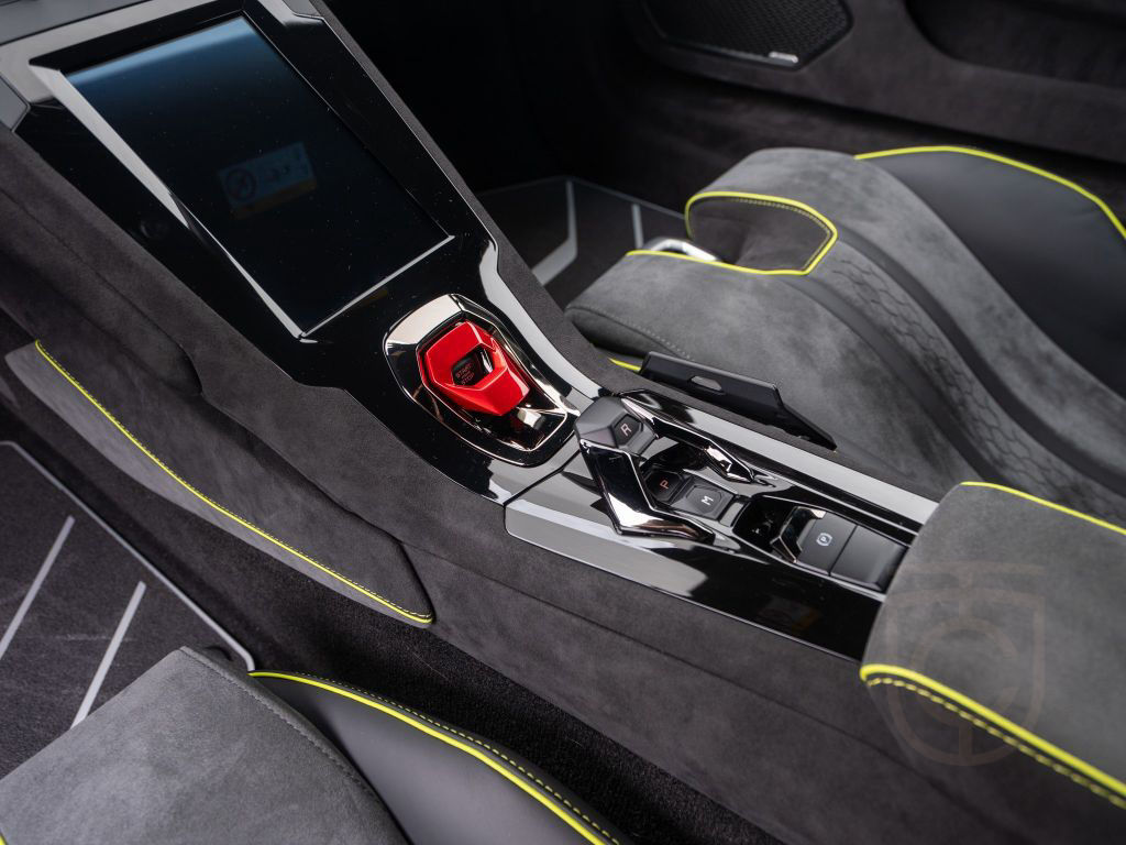 Lamborghini Huracán Sterrato GRIGIO TELESTO SPORT-SEAT SENSO