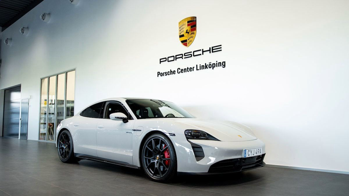Porsche Taycan GTS -