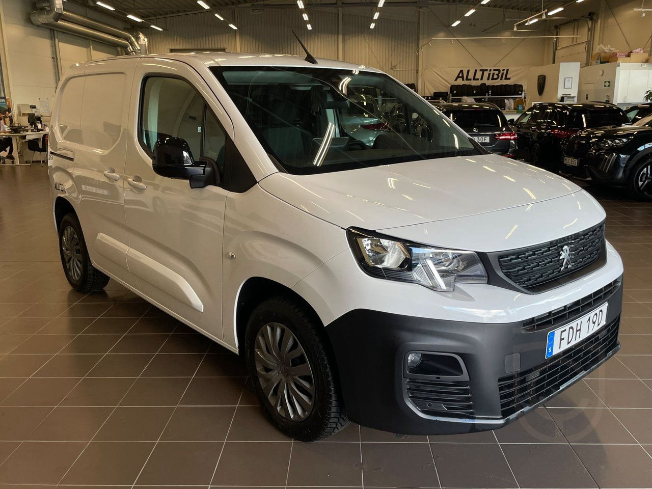 Peugeot e-Partner PRO+ L1