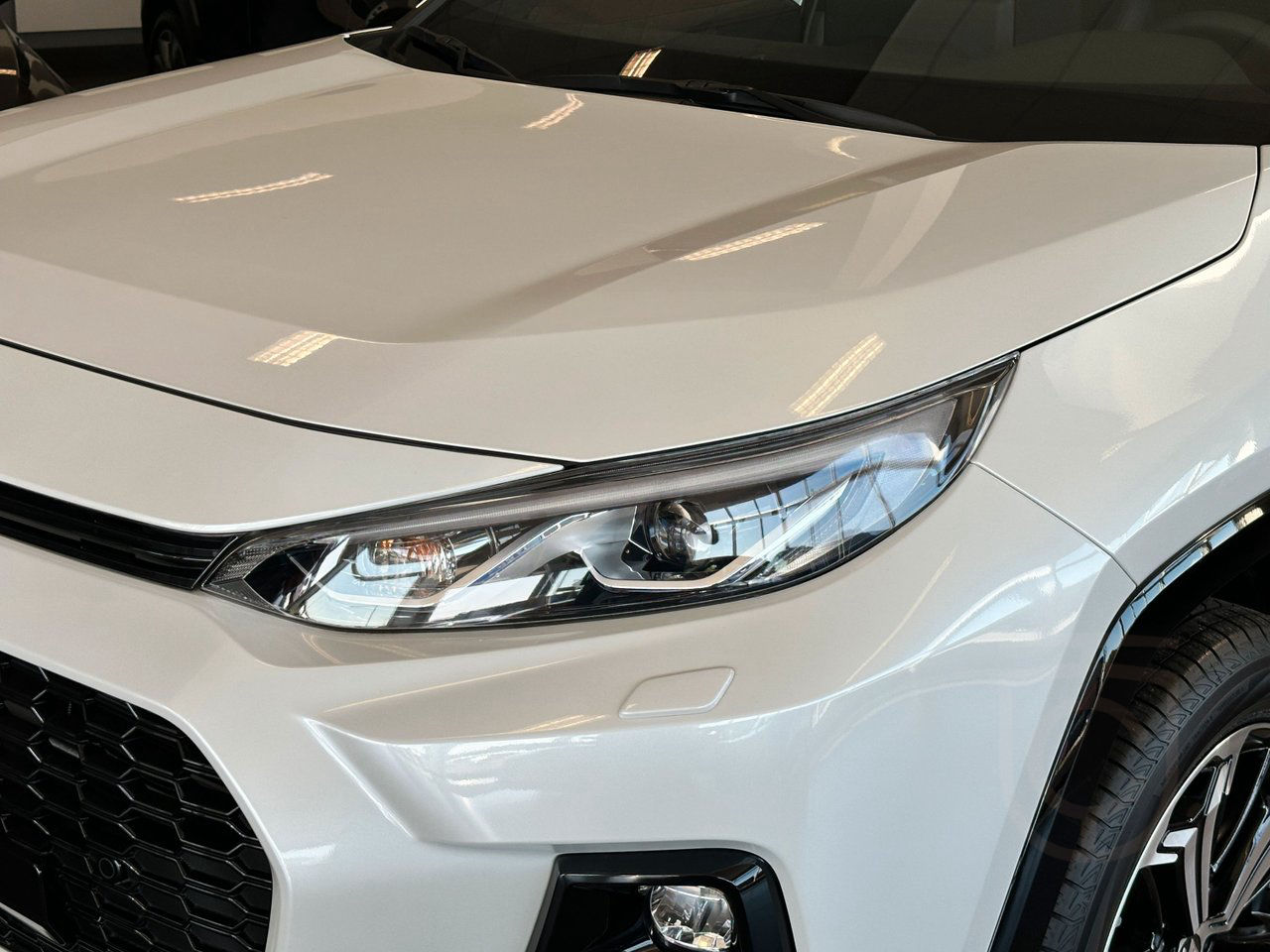 Suzuki Across 2.5 PHEV AWD Inclusive E-CVT