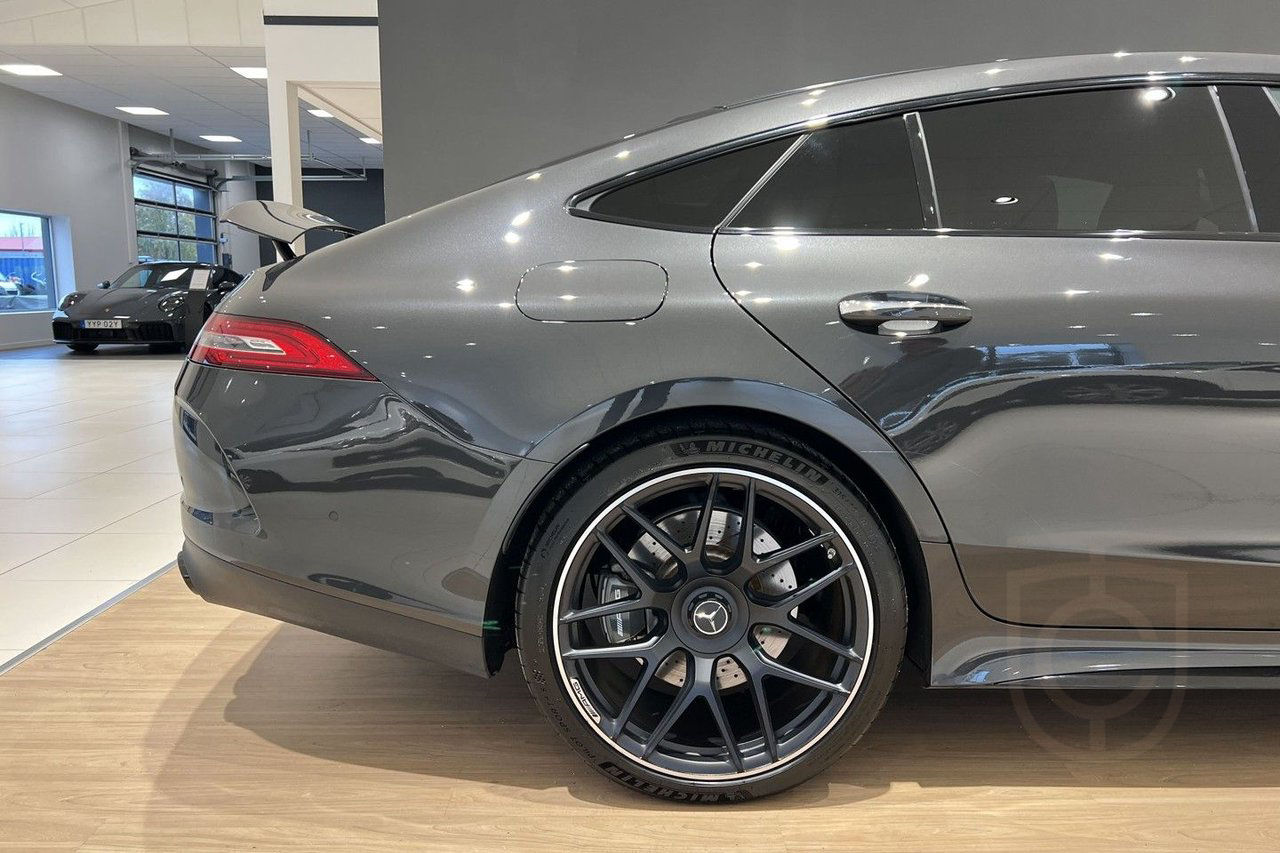 Mercedes-Benz AMG GT 4 43 4MATIC+
