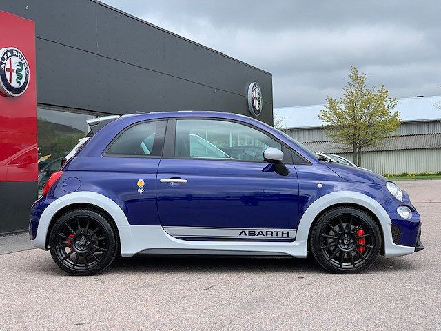 Abarth 695 70th Anniversary 1.4T 180 hk
