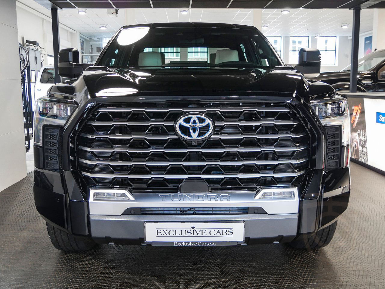 Toyota Tundra CAPSTONE HYRBID HEV
