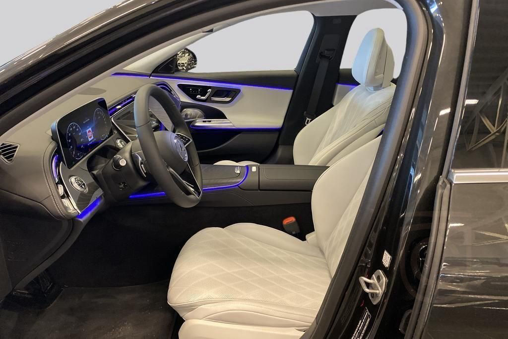 Mercedes-Benz E 300e 4MATIC Exclusive Premium