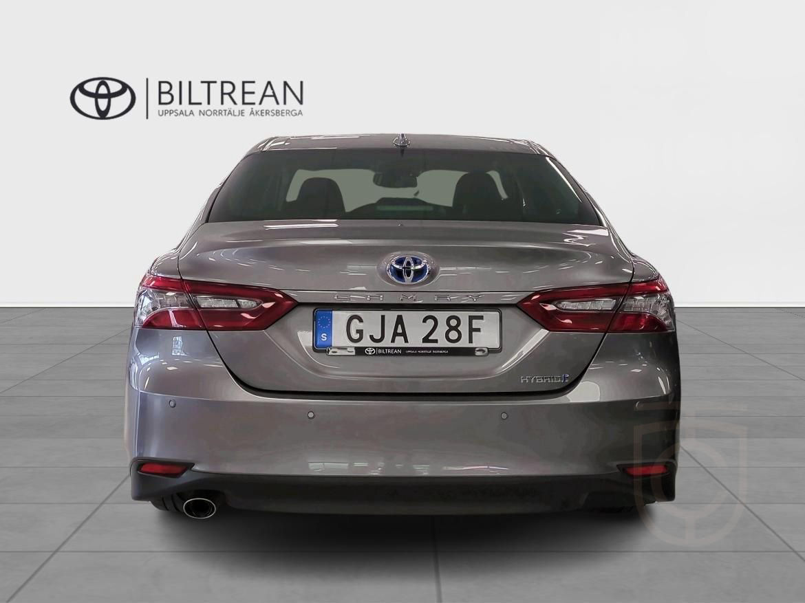 Toyota Camry Hybrid 2,5 Executive Vinterhjul