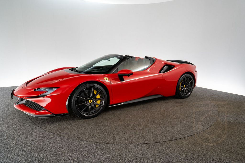 Ferrari SF90 Spider FERRARI SINGEN