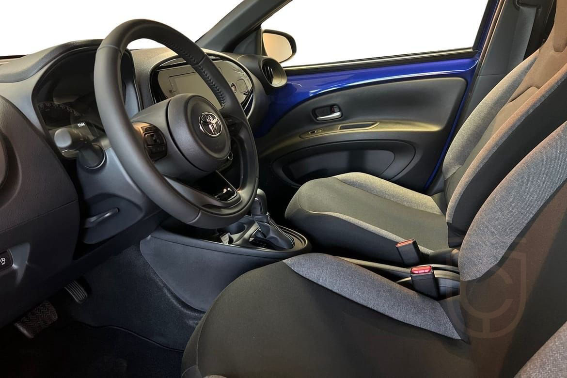 Toyota Aygo X 1.0 Automat Play Comfort & Style Pack