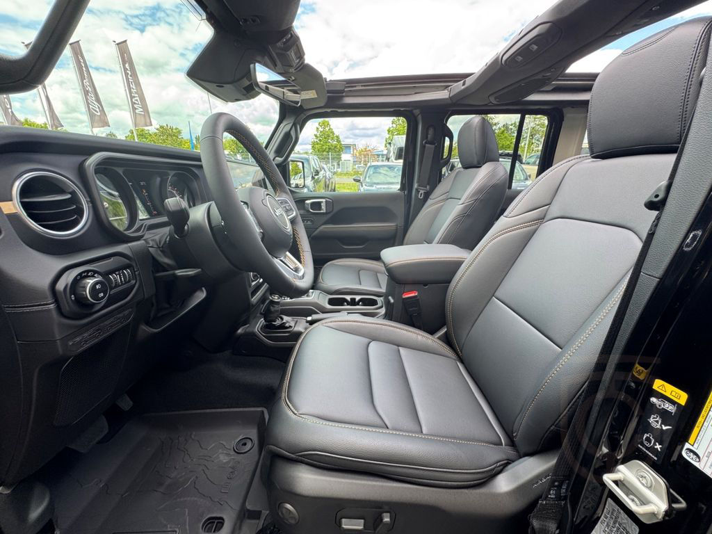 Jeep Wrangler 2.0 Unlim. Sahara Umbau SKY One Touch H
