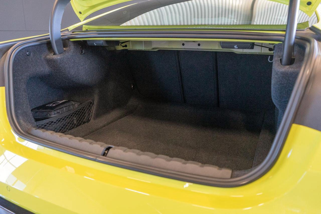 BMW M4 Competition Coupé 510hk / Extra utr för 199.500kr