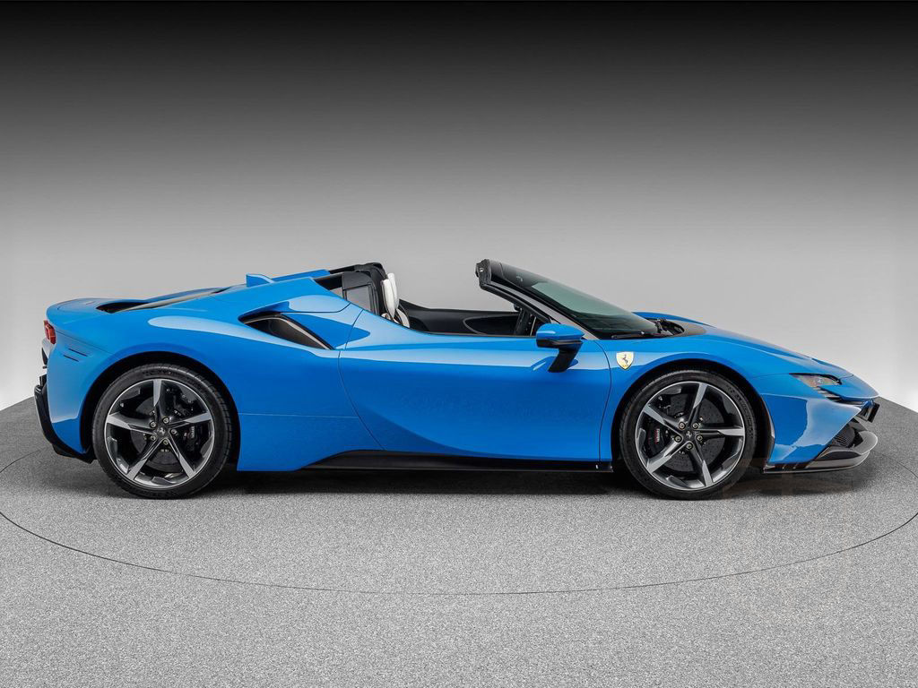 Ferrari SF90 Spider