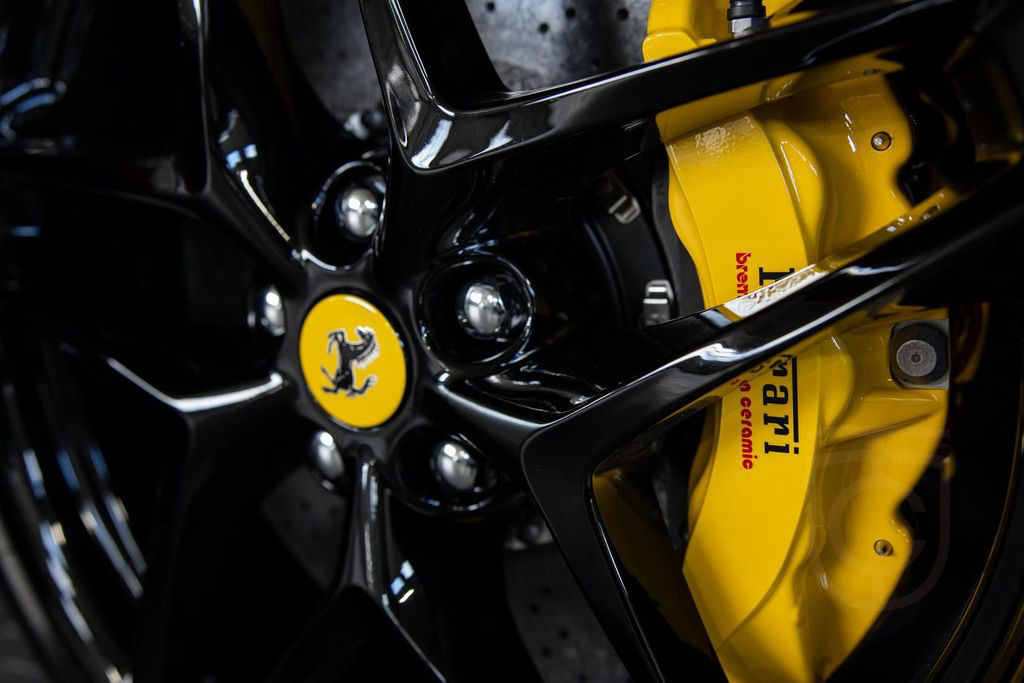 Ferrari Roma Spider AFS3 360° HIFI-Sound Daytona-Seats
