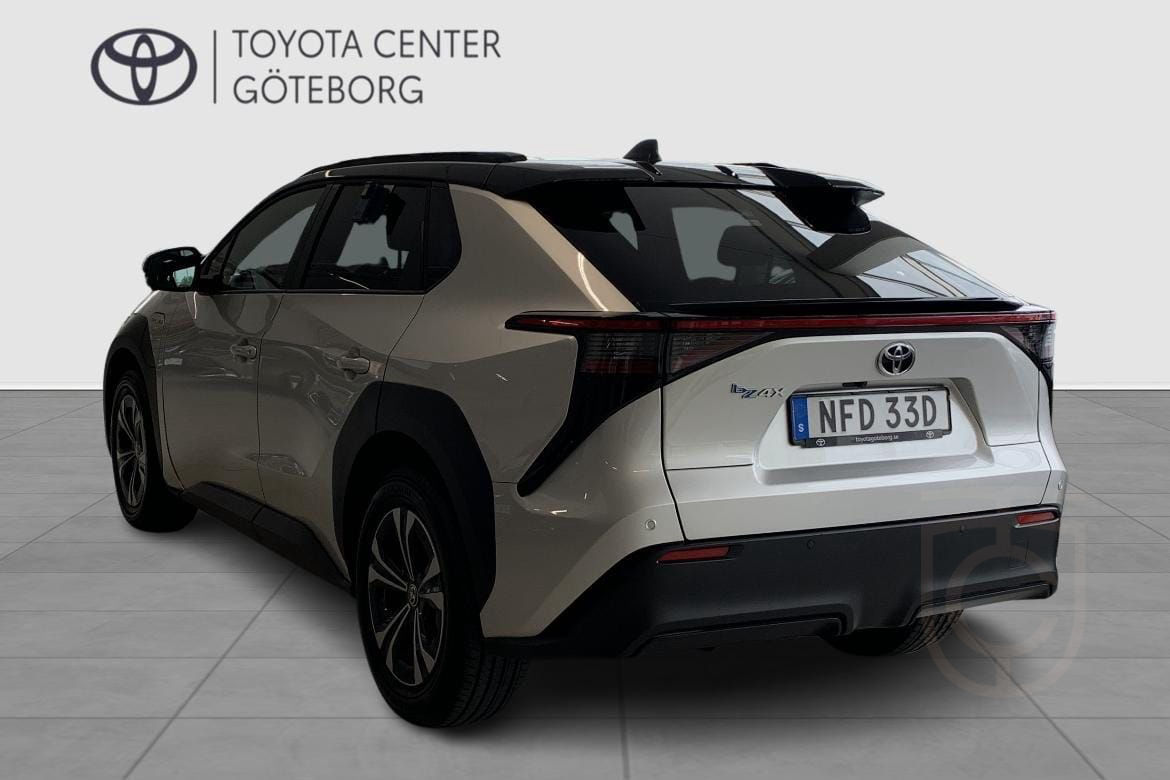 Toyota bZ4X 2WD STYLE PREMIUMPAKET PANORAMAGLASTAK BI-TONE