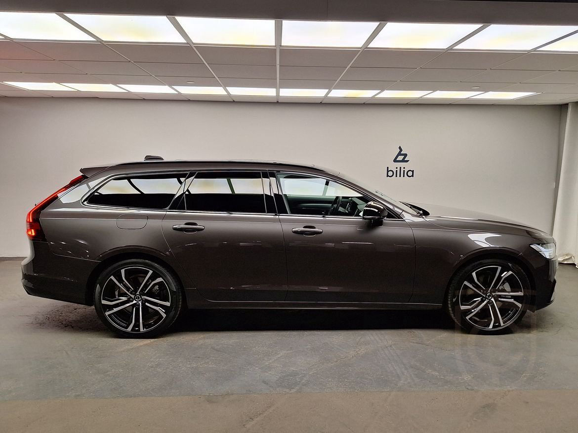 Volvo V90 T6 Ultra Dark