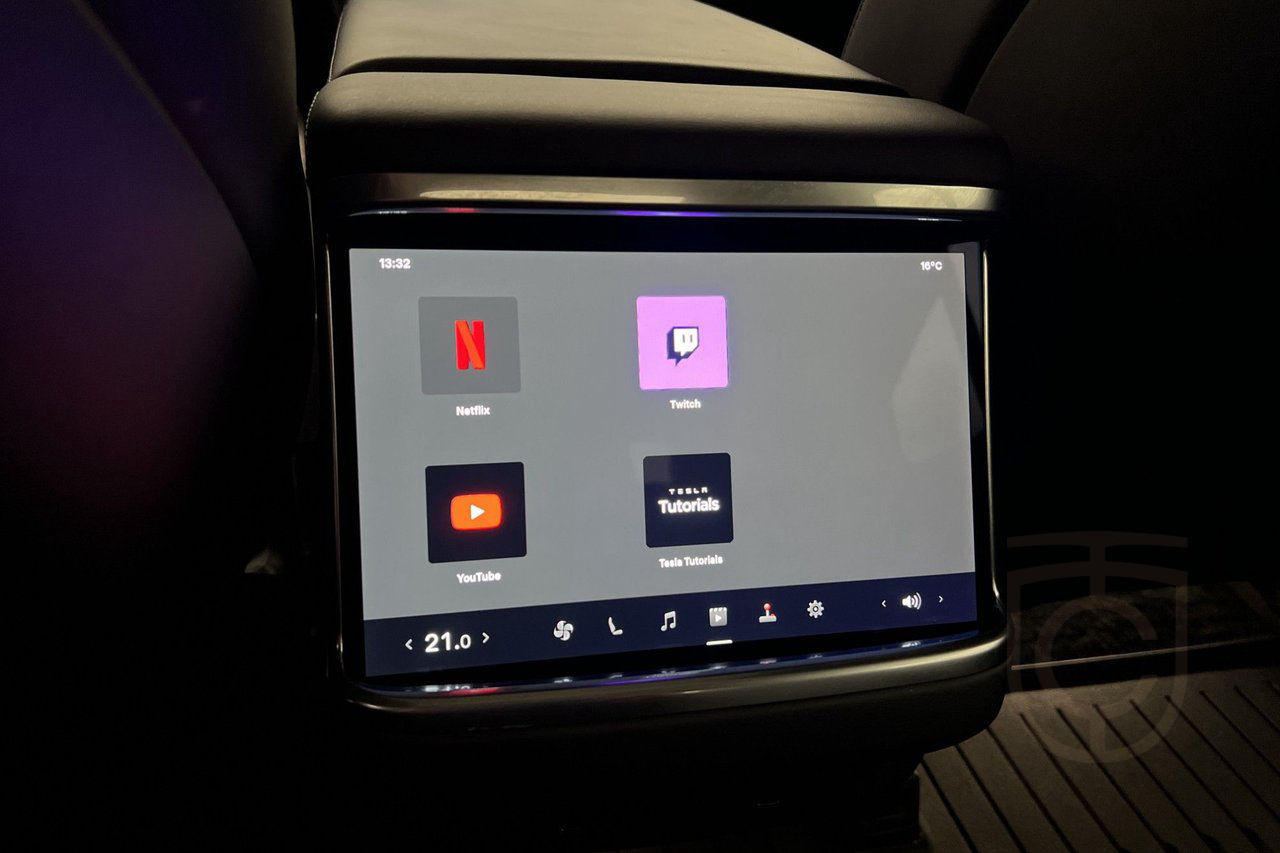 Tesla Model S Plaid AP