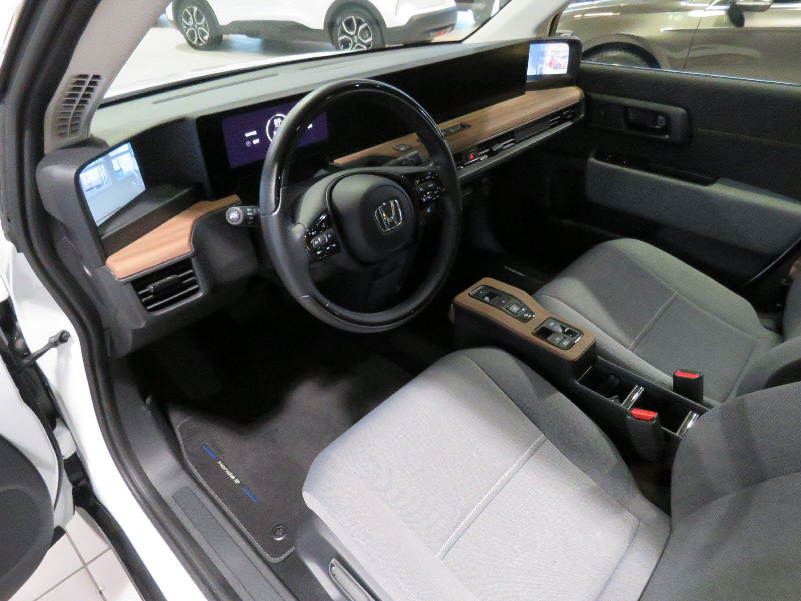Honda e
