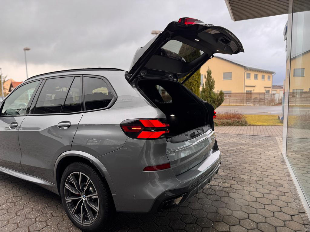 BMW X5 30d xDrive M-Sport-Pro ABSTANDSTEMP. AHK