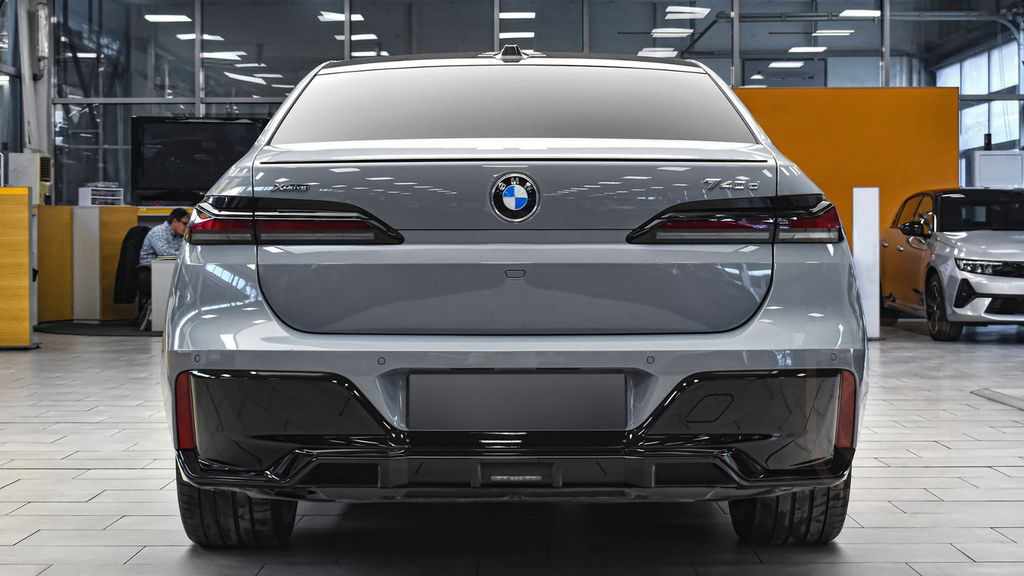 BMW 740d xDrive M Sport Mild Hybrid Sportautomatic