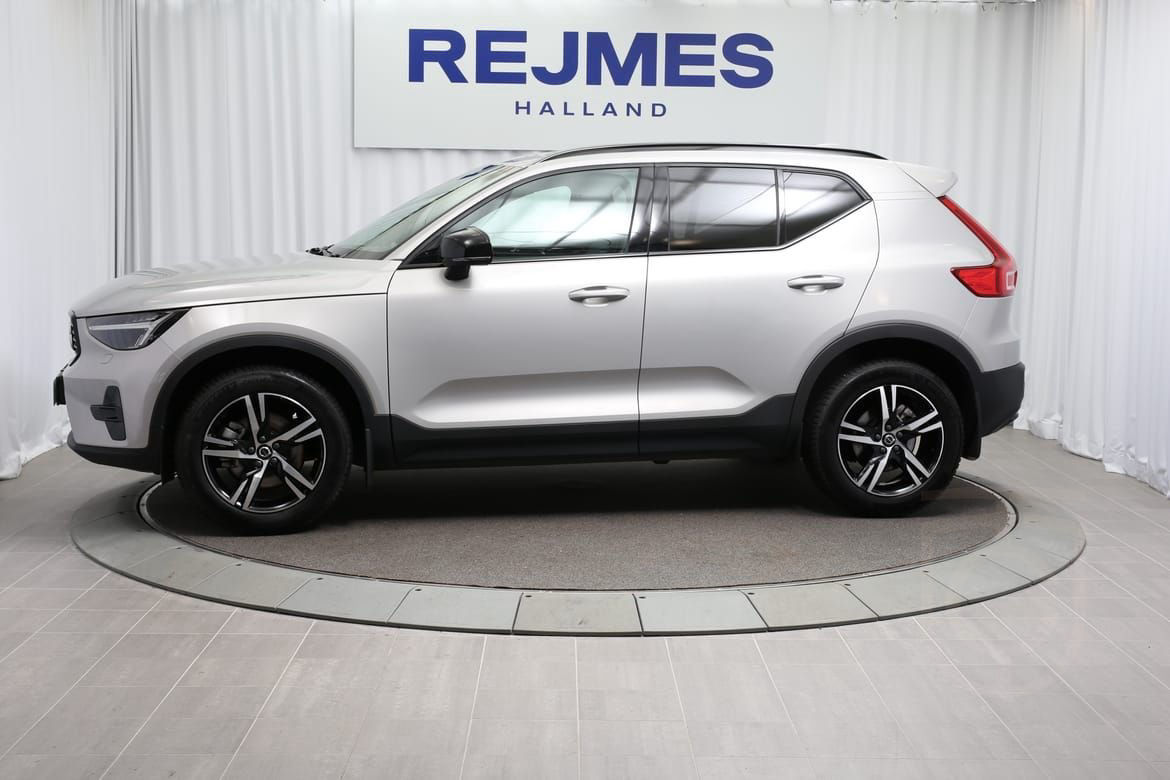 Volvo XC40 B4 FWD Bensin Plus Dark