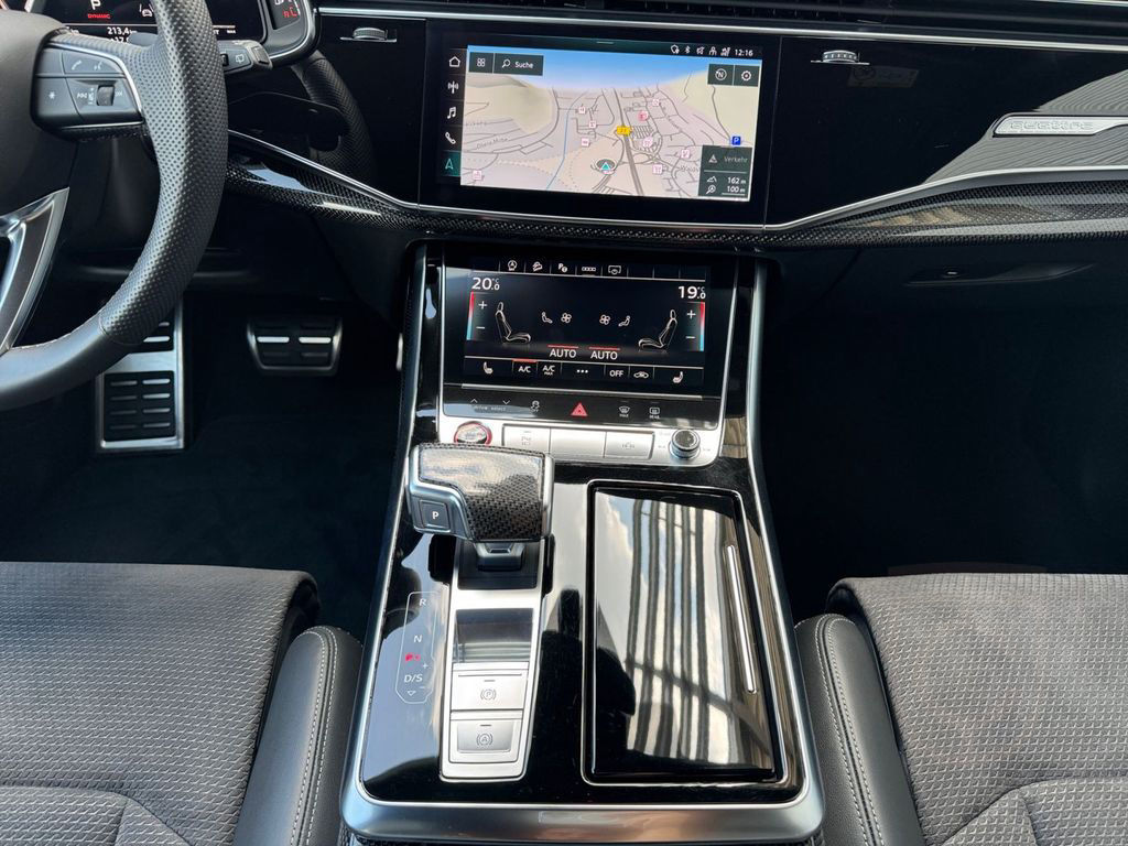 Audi SQ8 TFSI competition plus quattro AHK MATRIX