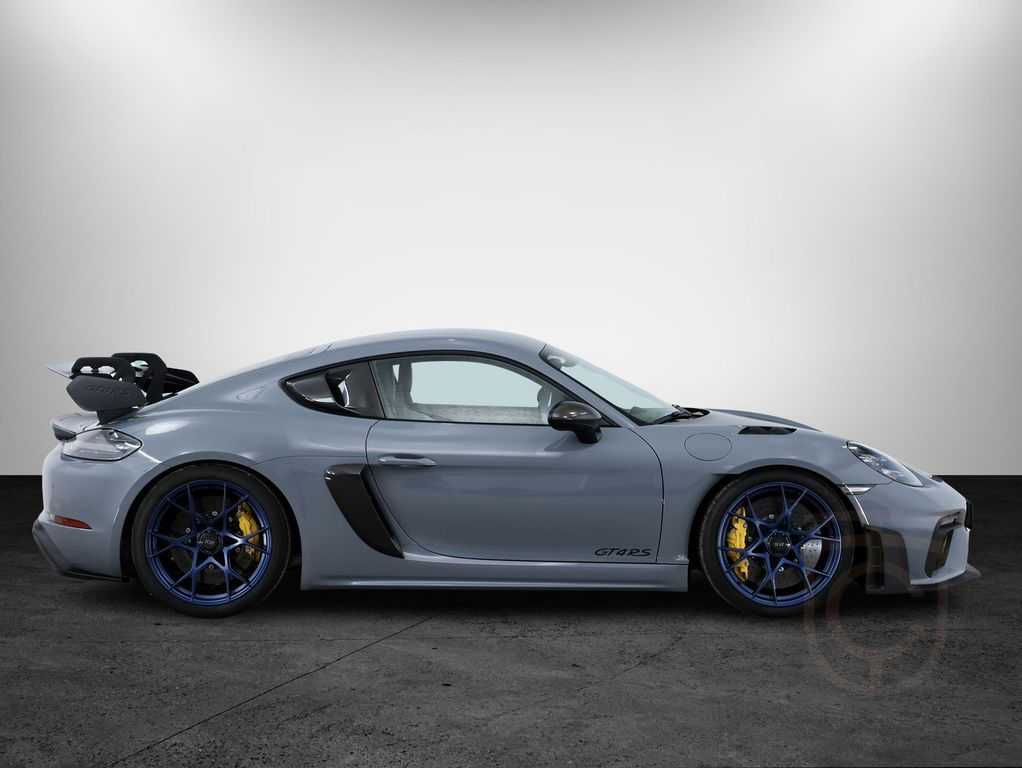 Porsche 718 Cayman GT4 RS
