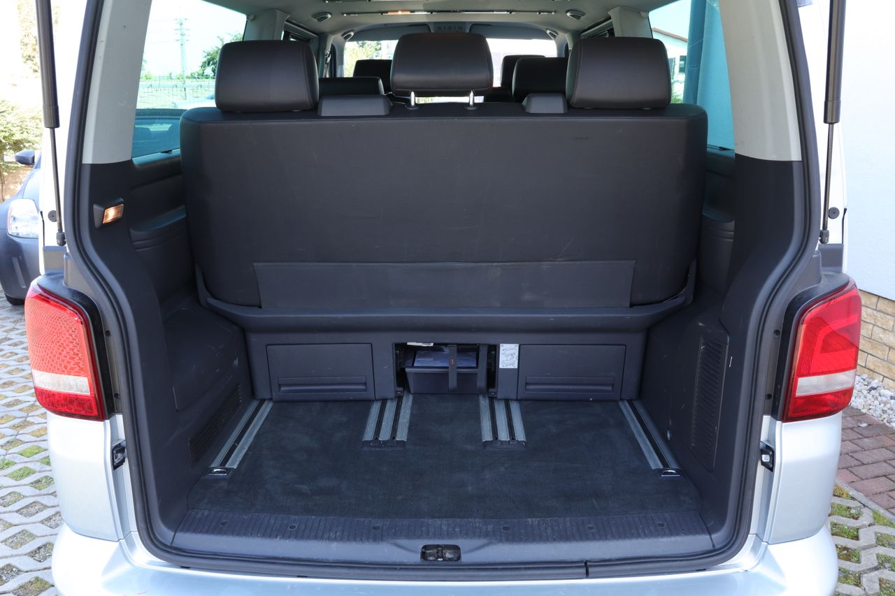 Volkswagen Multivan 4M/Bi-Xenon/Kamera/Tažné/El.Dveře