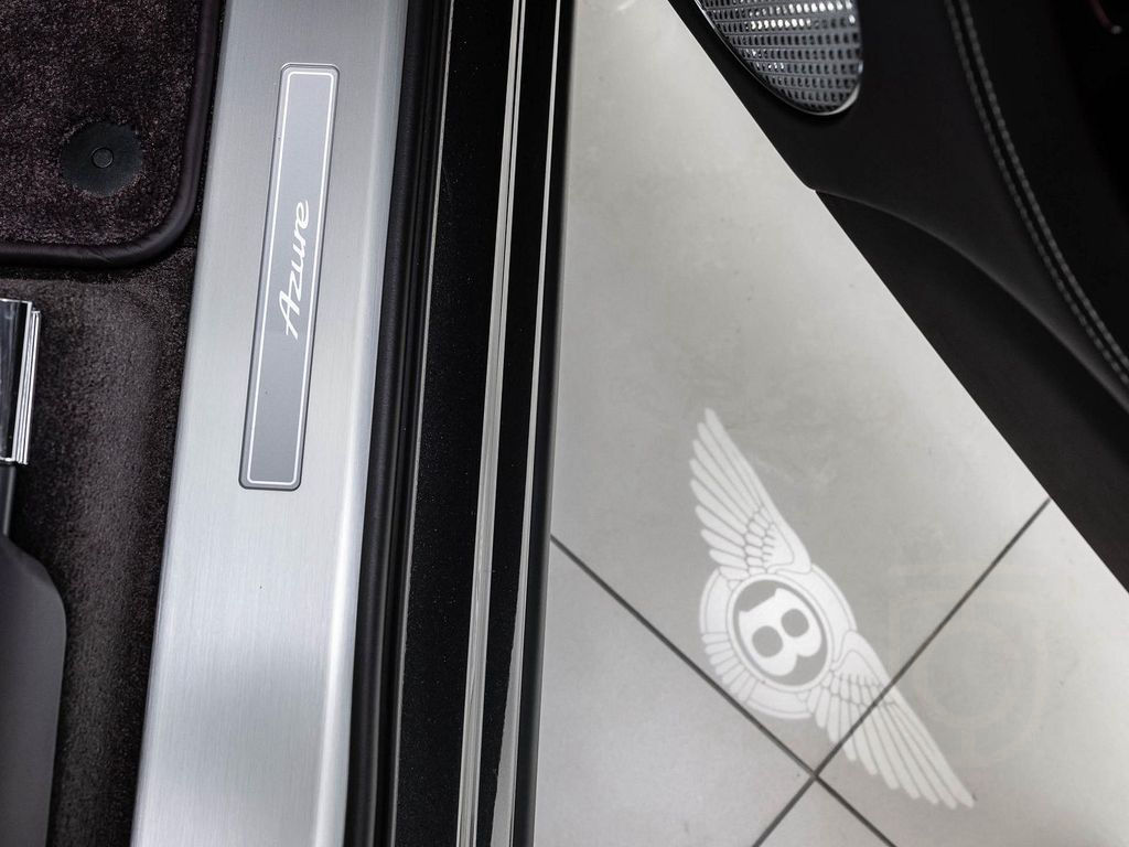 Bentley Bentayga Azure Head Up Display Navi LED Klima