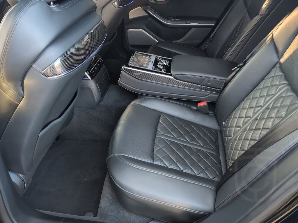 Audi S8 UPE:192*OLED*Pano*Softc*B&O*HUD*StHz*Keramik*