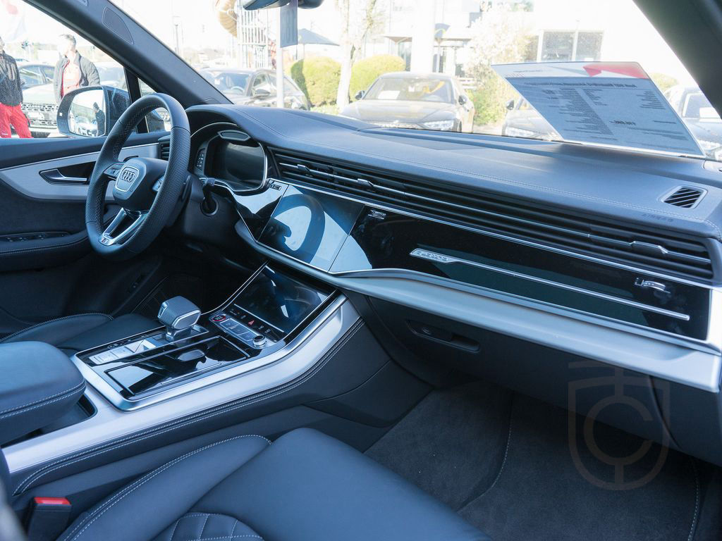 Audi SQ7 Black+/B+O Advanced/Laser/S-Sitze+/360°/7-Si