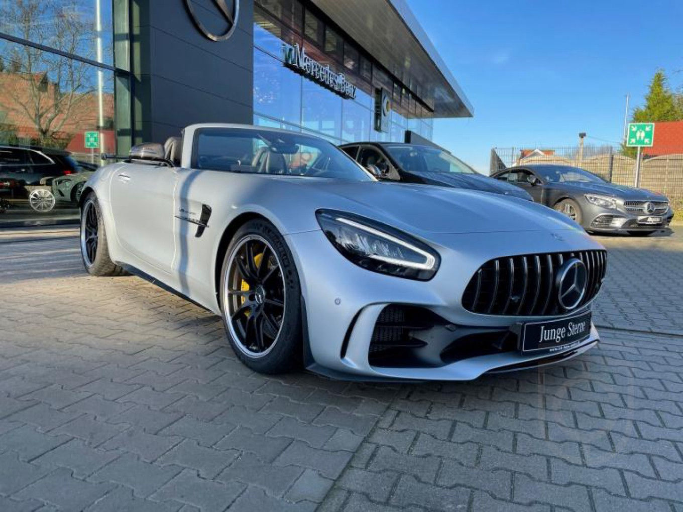 Mercedes-Benz Mercedes-AMG GT R Roadster