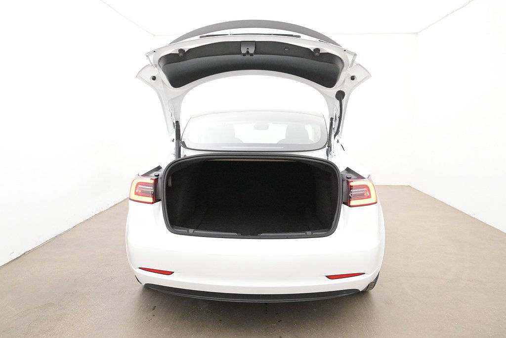 Tesla Model 3 Performance