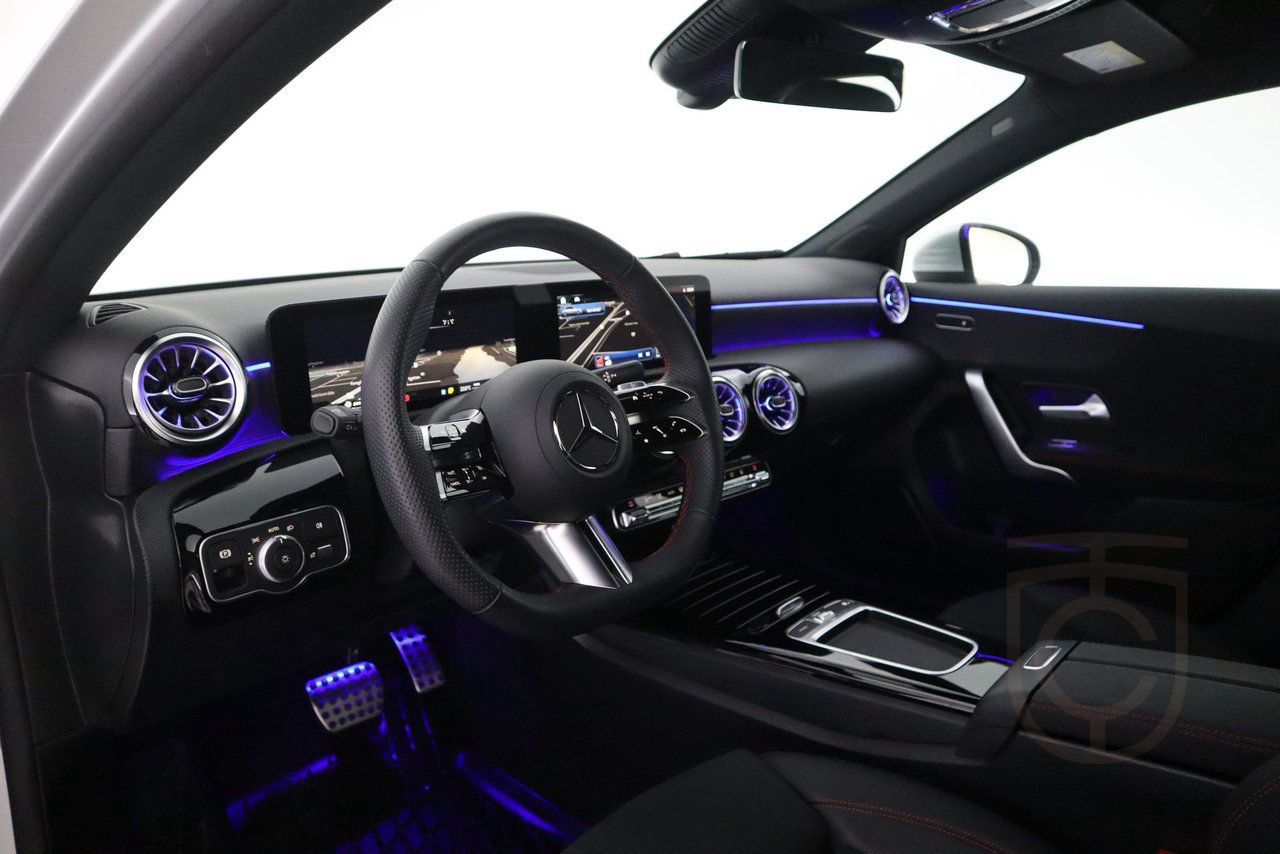 Mercedes-Benz A 250 4MATIC 7G-DCT AMG-Sport